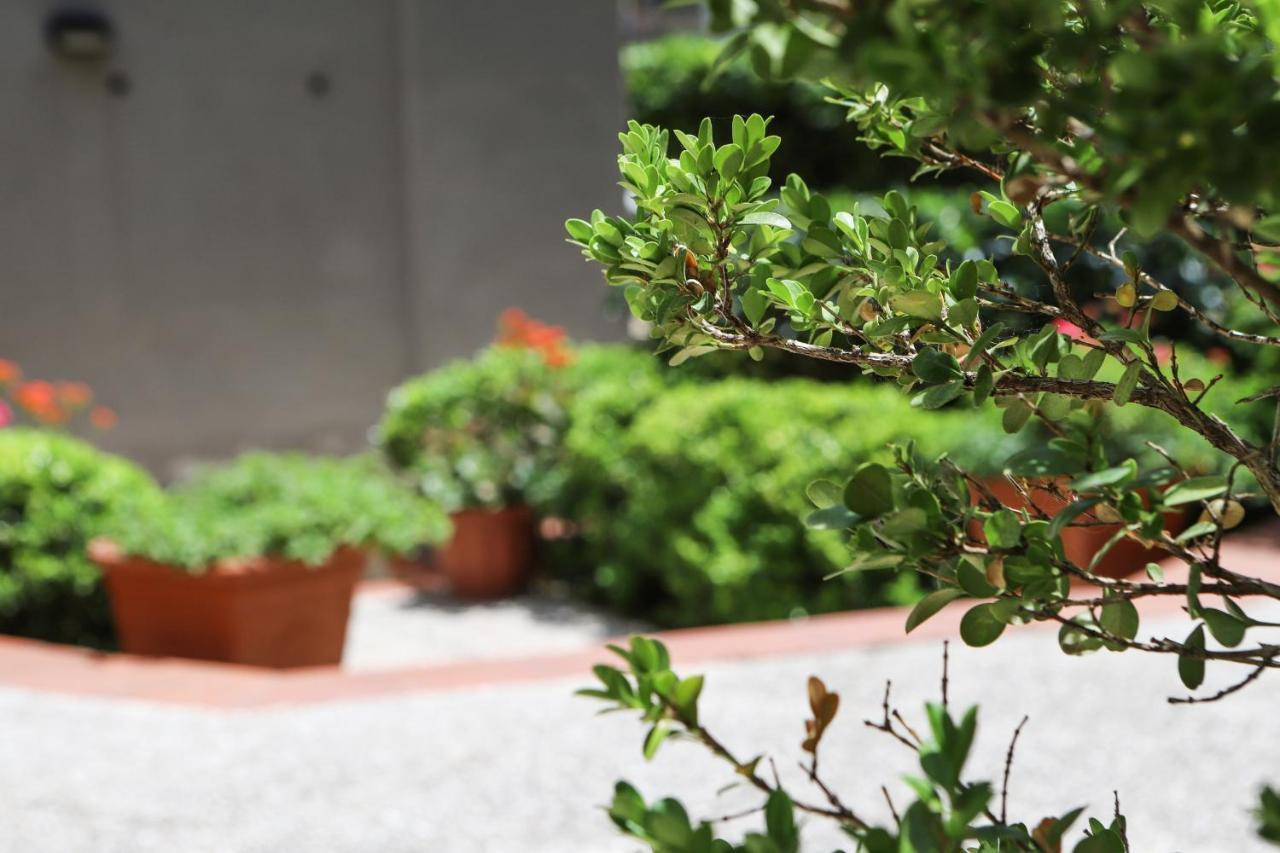 Con Giardino A Mergellina